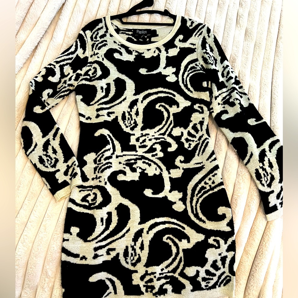 Knit Papillion dress with subtle gold metallic thread accents!!